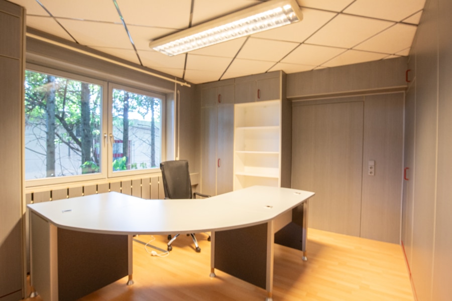 Raum 7 (Hochparterre) - Repräsentatives Büro/Praxishaus über 2 Etagen in Freiburg-Haid