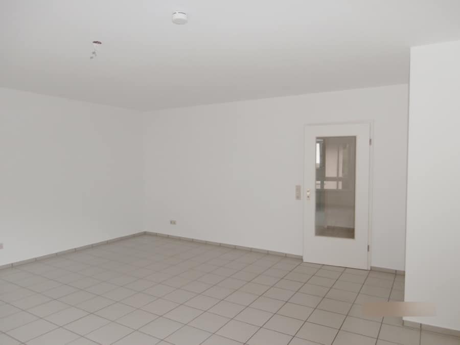 Stilvolle 3-Zimmer-Wohnung in Müllheim-Niederweiler - Geräumiges Wohnzimmer...