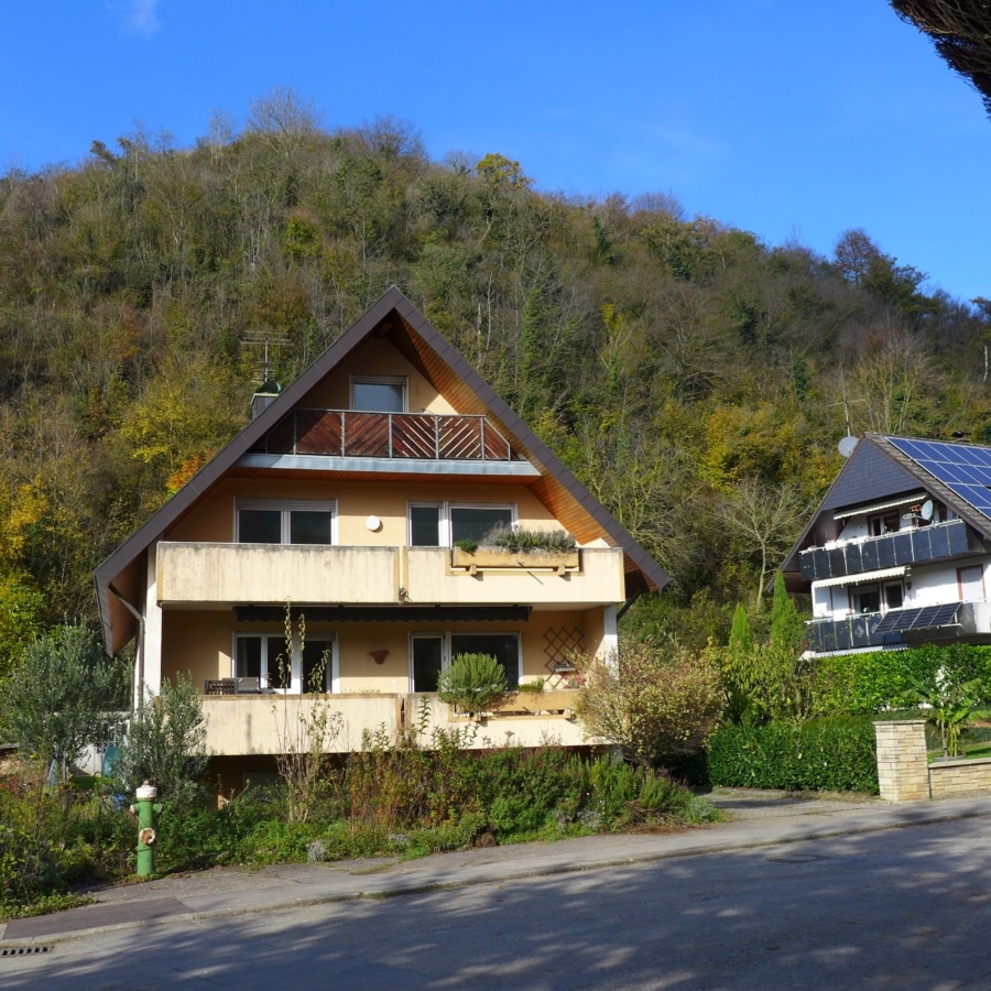 Mehrfamilienhaus - Altvogtsburg: Bezugsfreie 5 Zimmerwohnung auf 2 Ebenen