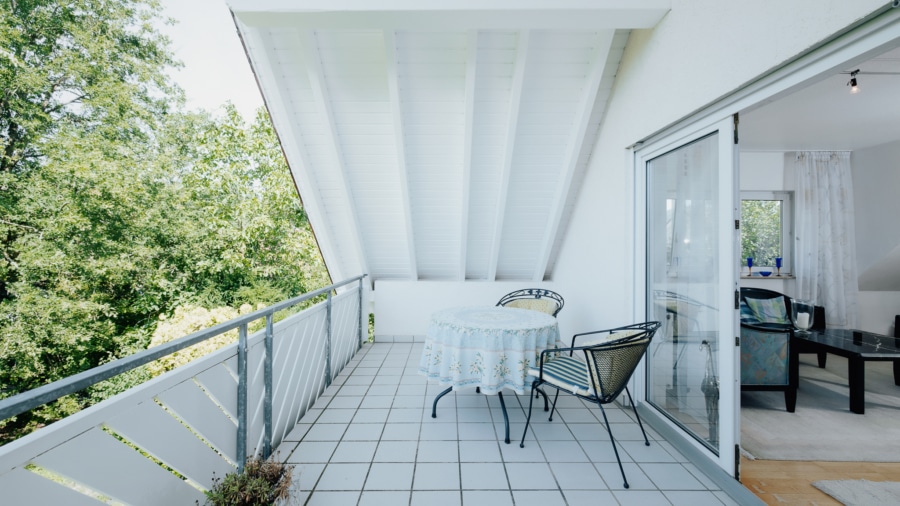 ...schönem Balkon... - Freistehendes, gepflegtes Einfamilienhaus in sehr ruhiger Lage von Bollschweil