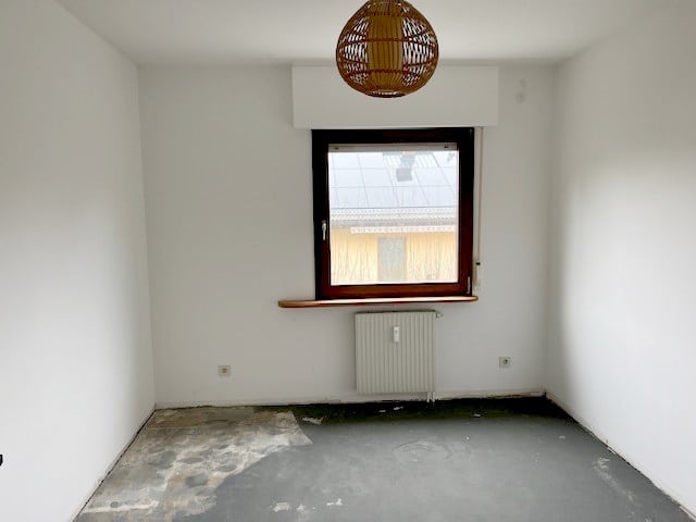 Büro/Schlafzimmer - Einfamilienhaus auf großem Grundstück in Staufen-Grunern