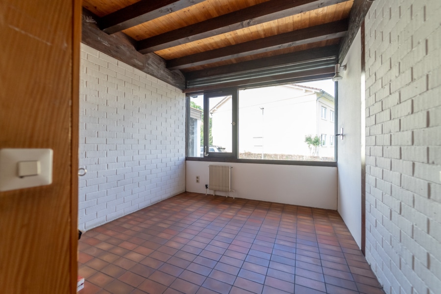 Individuell nutzbare Zimmer (z.B. Büro) - Großzügiger Atrium-Bungalow in bevorzugter Lage von Stegen