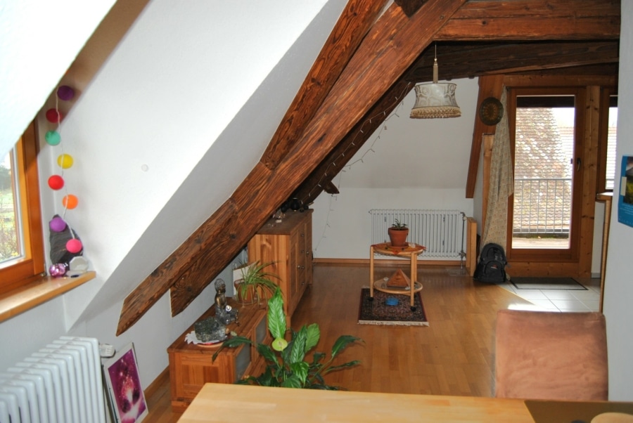 Wohn-/Esszimmer mit ... - Hereinspaziert: 3-Zimmer-Altbauwohnung mit Balkon in idyllischen Sulzburg