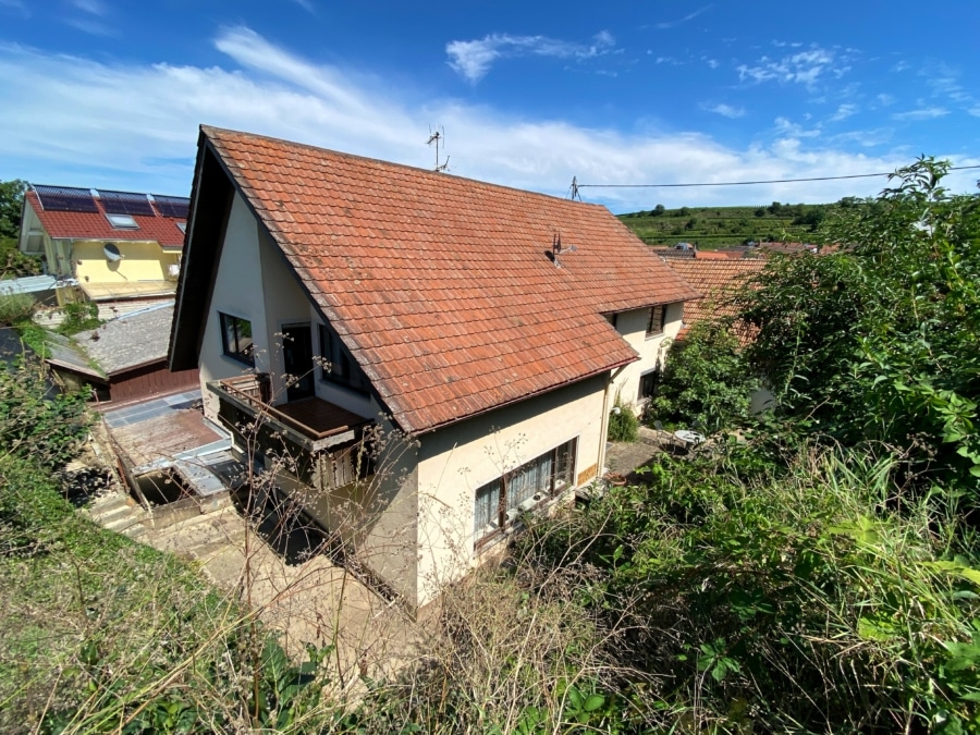 Wohnhaus - Leiselheim: großzügiges Wohnhaus mit mehreren Nutzungsmöglichkeiten